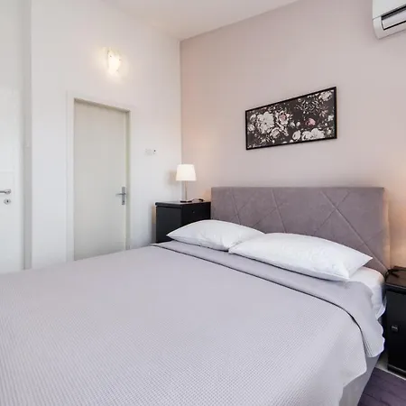 Divna Apartment Baska Voda