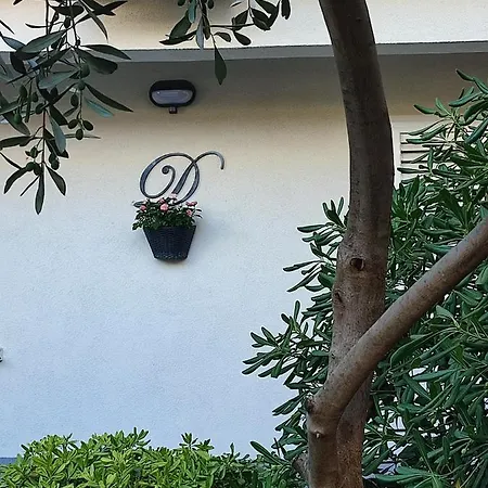 Divna Apartment *