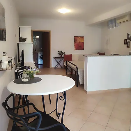 Divna Apartment *