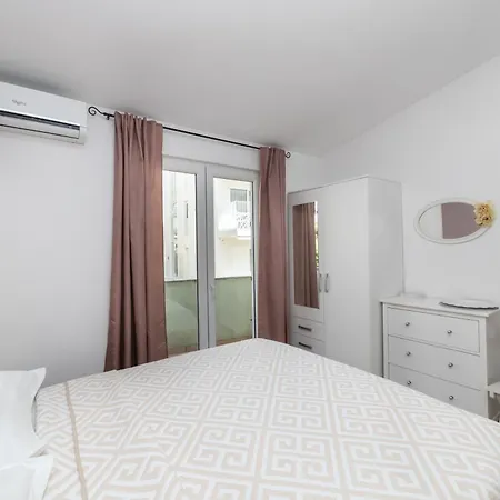 Divna Apartamento Baška Voda