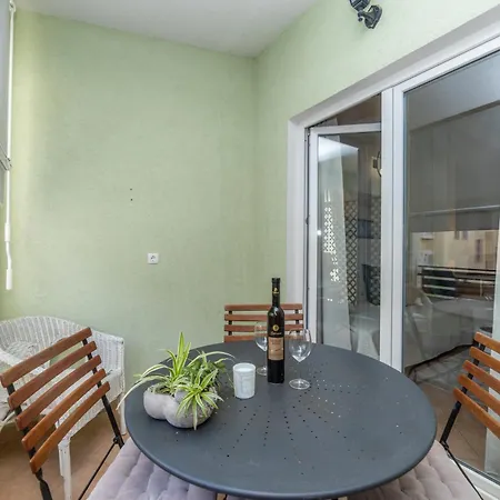 Divna Apartamento *